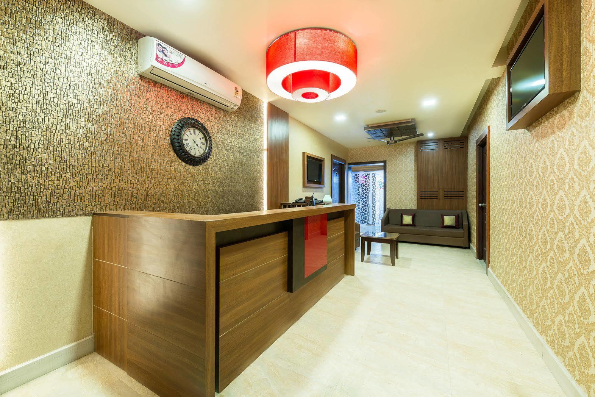 Treebo Nestlay Casa Hotel Ченай Екстериор снимка